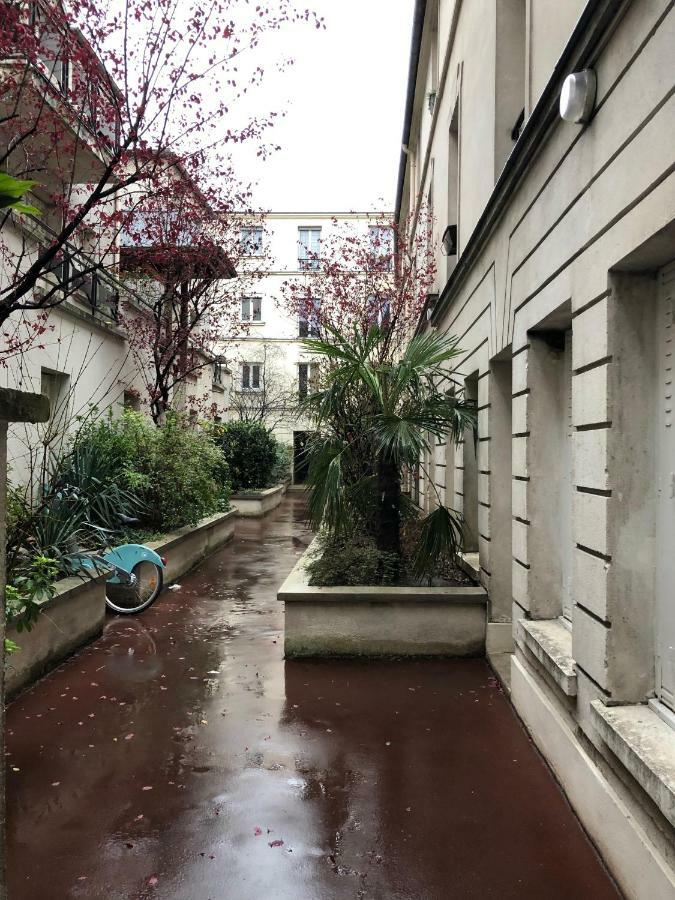パリ23 Rue De La Chapelleアパートメント エクステリア 写真