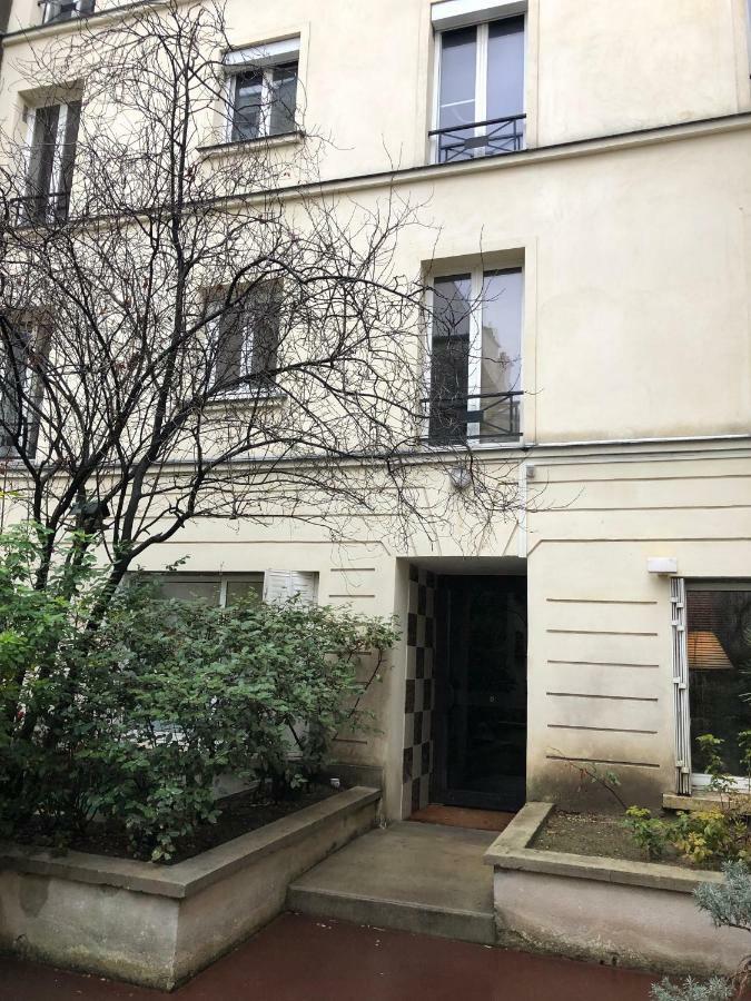 パリ23 Rue De La Chapelleアパートメント エクステリア 写真